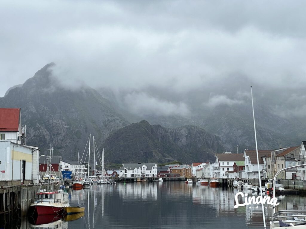 亨寧斯韋爾(Henningsvær)