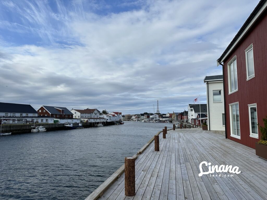 亨寧斯韋爾(Henningsvær)