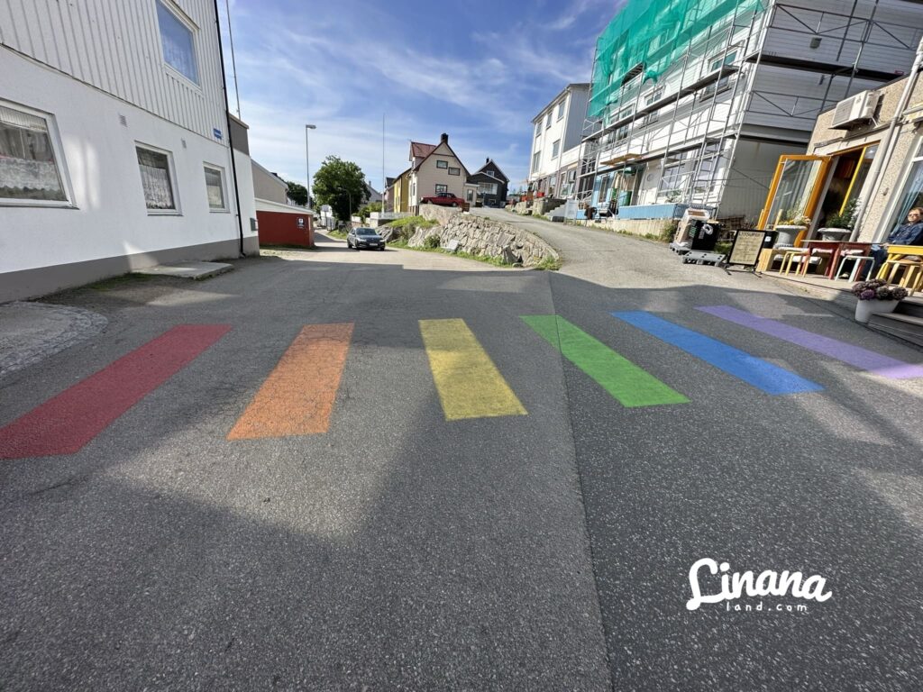 亨寧斯韋爾(Henningsvær)