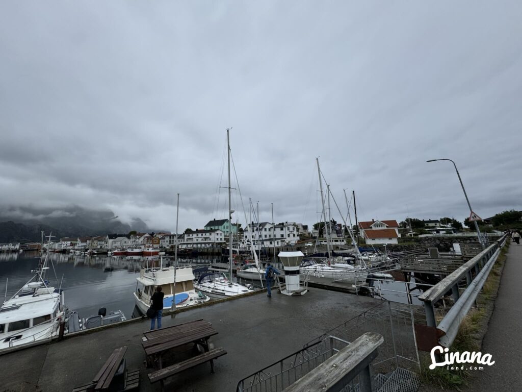 亨寧斯韋爾(Henningsvær)