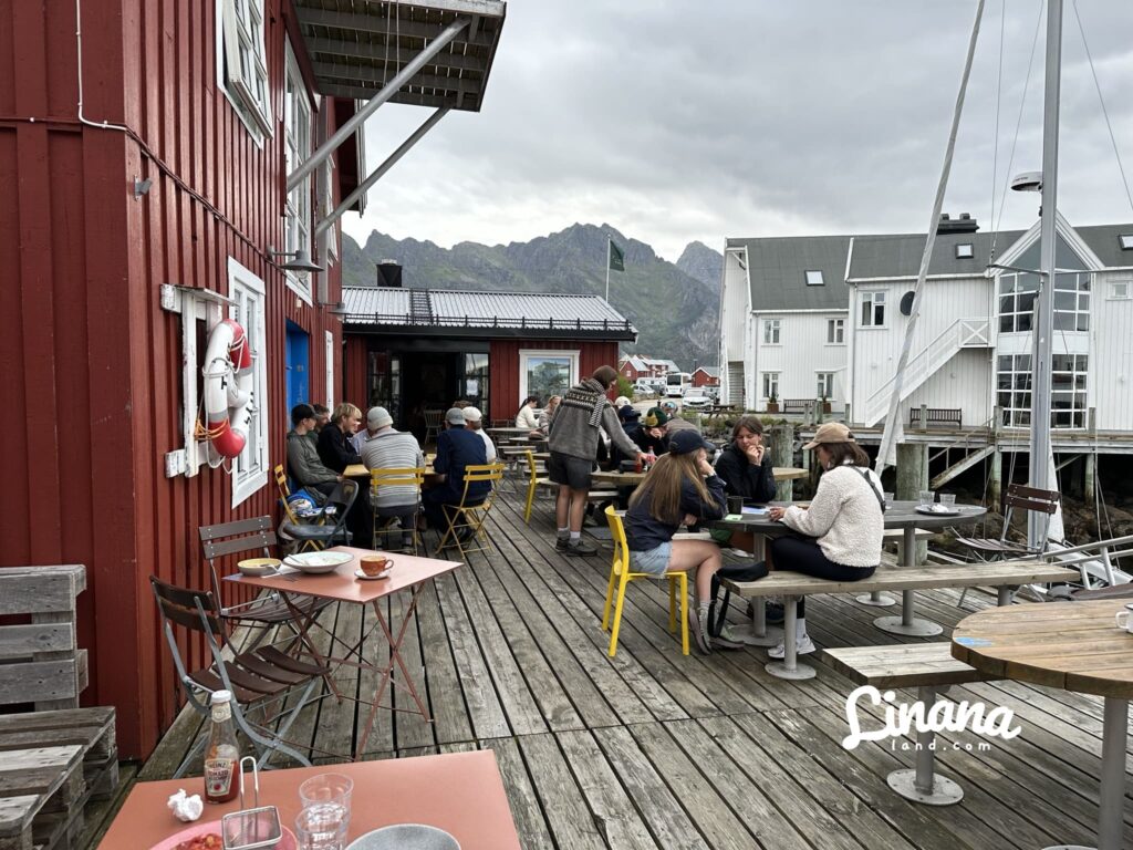 亨寧斯韋爾(Henningsvær)