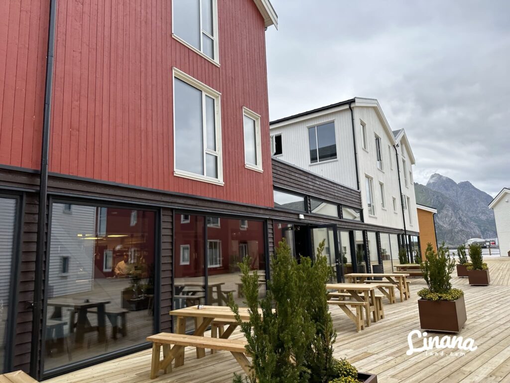Henningsvær Bryggehotell