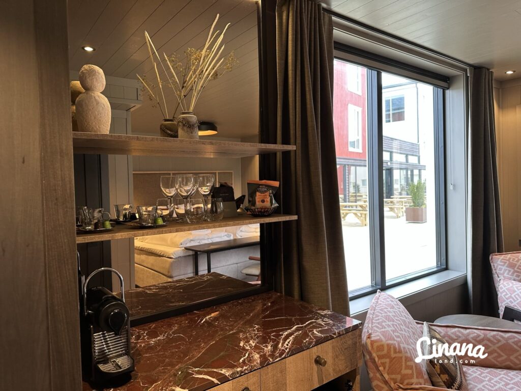 Henningsvær Bryggehotell